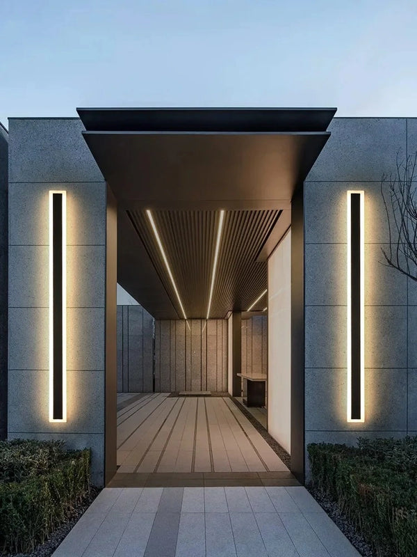 Isabella Outdoor Lamp