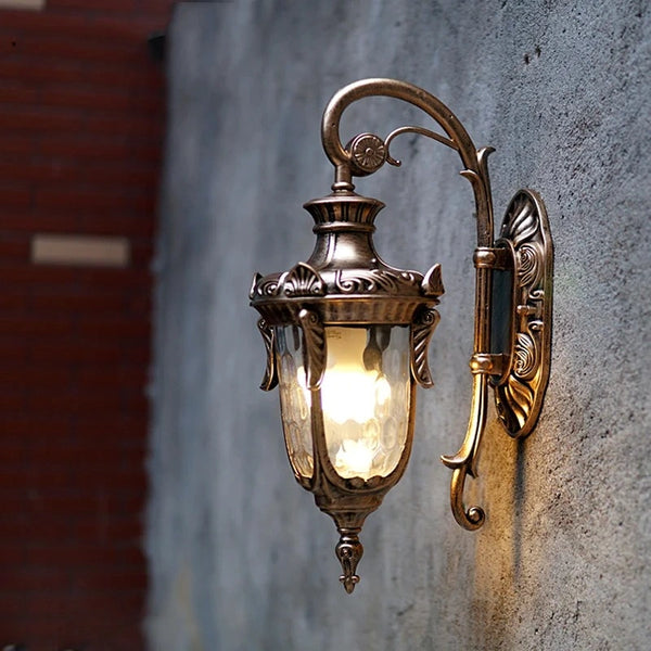 Valencia Vintage Garden Lamp