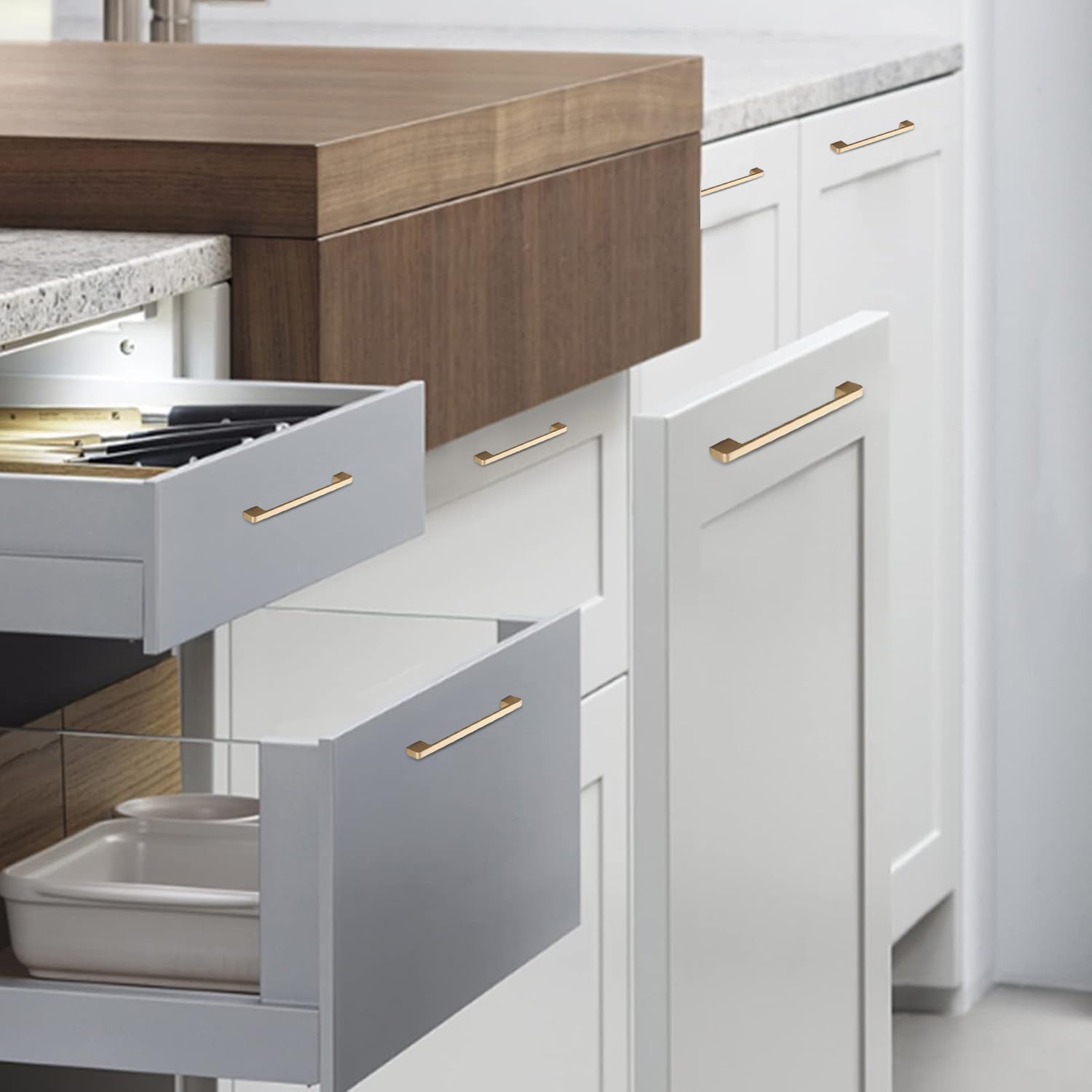 Zynella Shine Cabinet Pull Chic