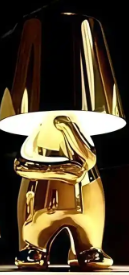 Zynella Oscar: Italian-Style Golden "Little Man" Portable Desk Lamp