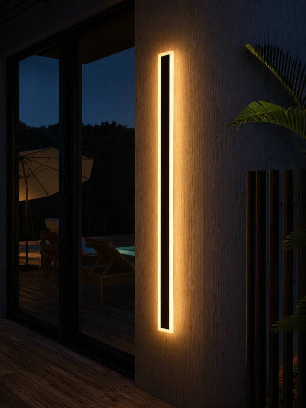 Isabella Outdoor Lamp
