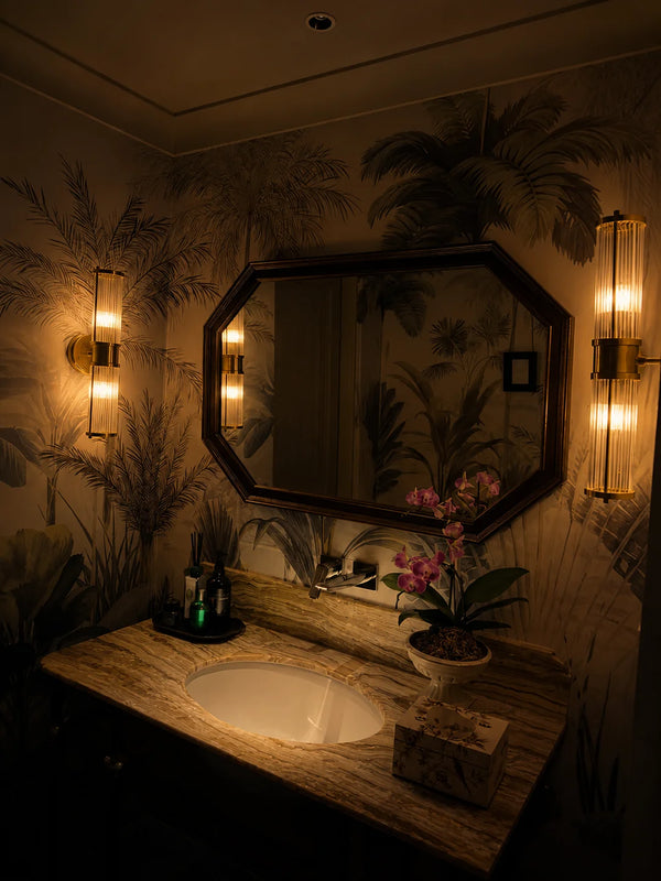 Deluxe Sofia Classic Wall Lamp
