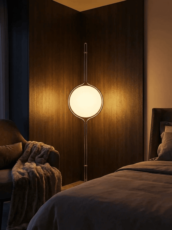 Halo Beam Floor To Ceiling Modern Lamp